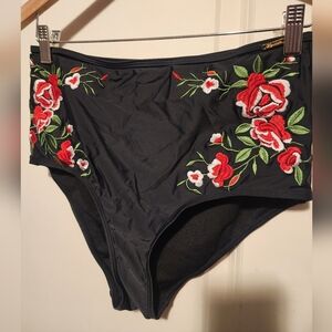 Stylish Swimwear High Wasted Bottoms Size L